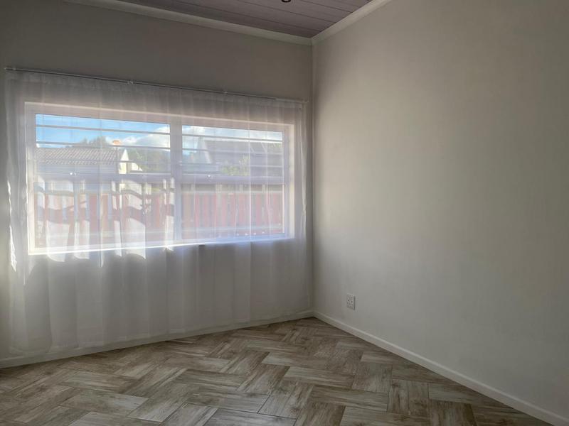 To Let 1 Bedroom Property for Rent in Plumstead Western Cape